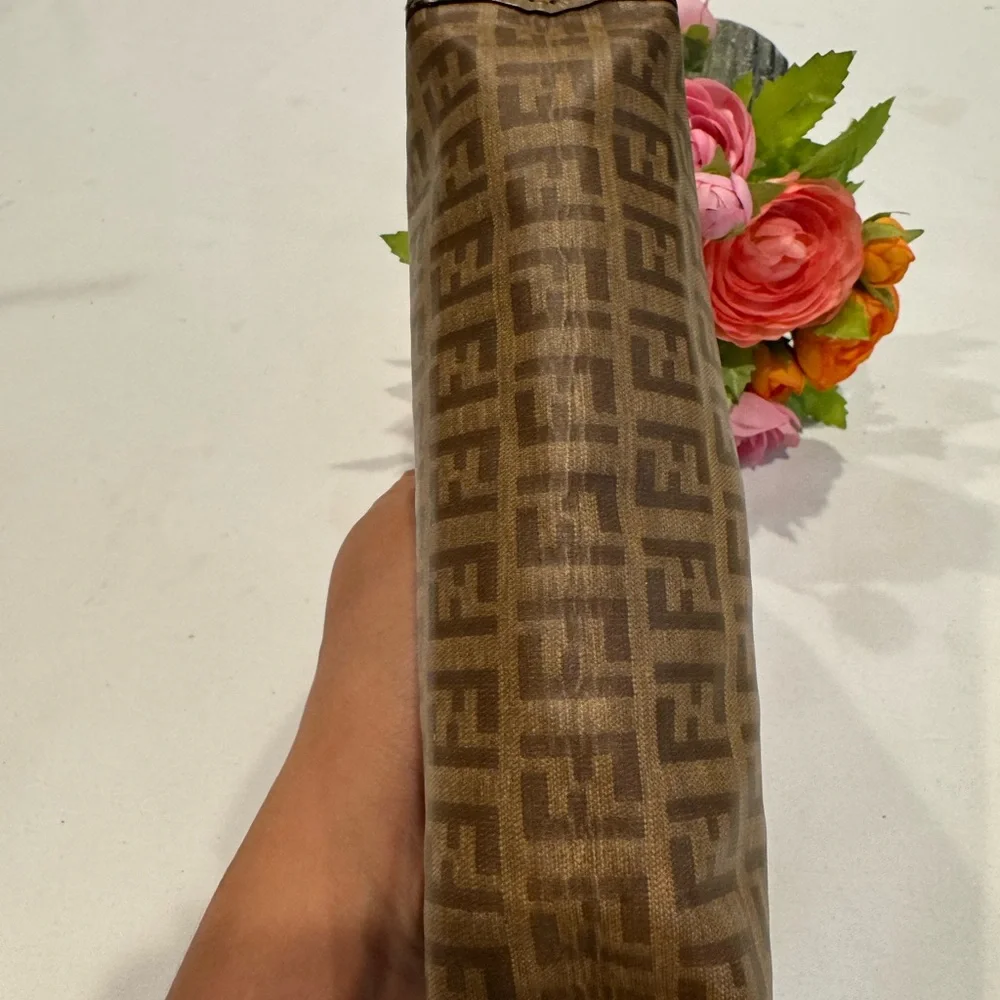 Authentic Fendi vintage pouch - Picture 9 of 10